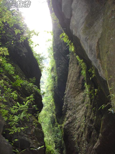 龙水峡地缝