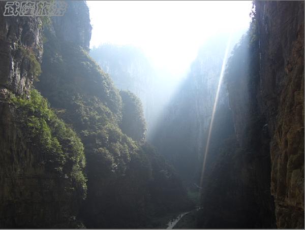 清明踏青游人醉 武隆旅游正当时