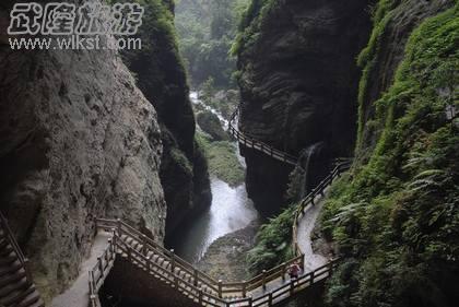 龙水峡地缝