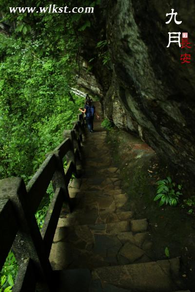 龙水峡地缝