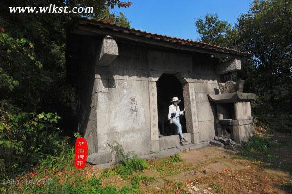 武隆旅游首席探索官下地狱闯石寺寻宝藏——大石箐石林寺