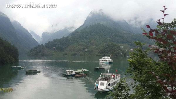 芙蓉江水位上涨31米 峡谷美景醉游人