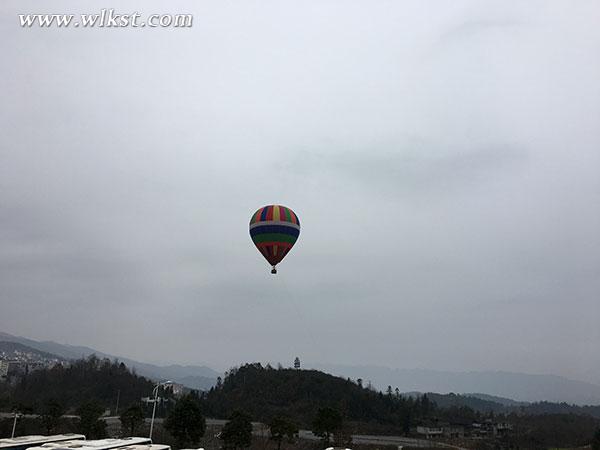 新年新高度 武隆高空旅游成元旦游客体验亮点