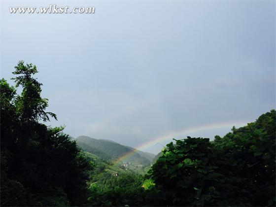 雨后彩虹