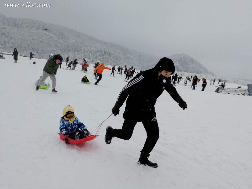 滑雪橇