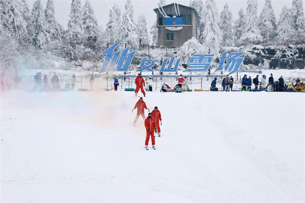 专业教练指导滑雪