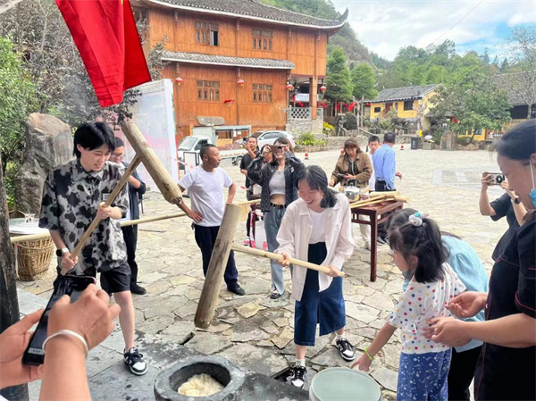 天池苗寨特色活动