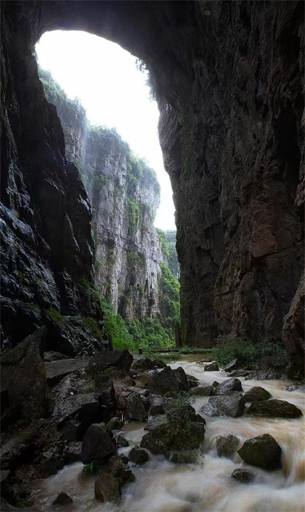 天生三桥“鲤鱼跃龙门”景观