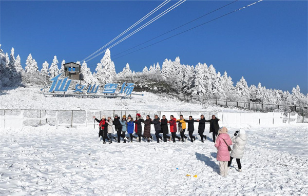 仙女山户外滑雪场