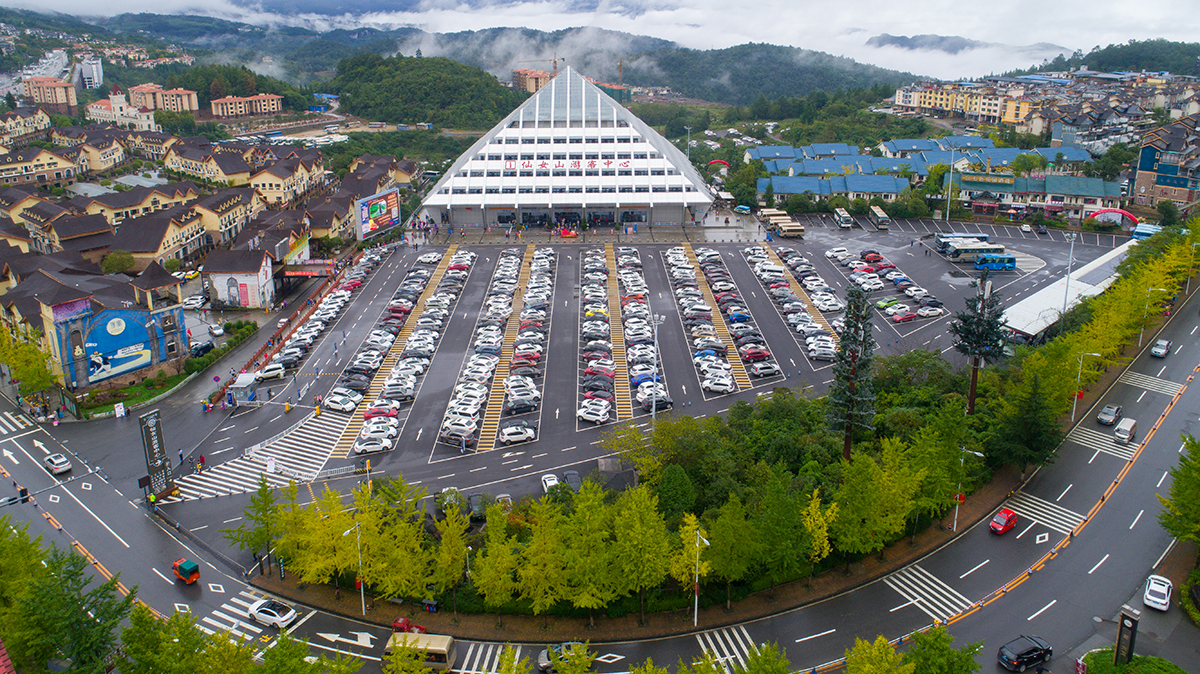 武隆区市场监管局开展“迎峰度夏”食品安全专项检查 让游客吃得安心游得舒心买得放心